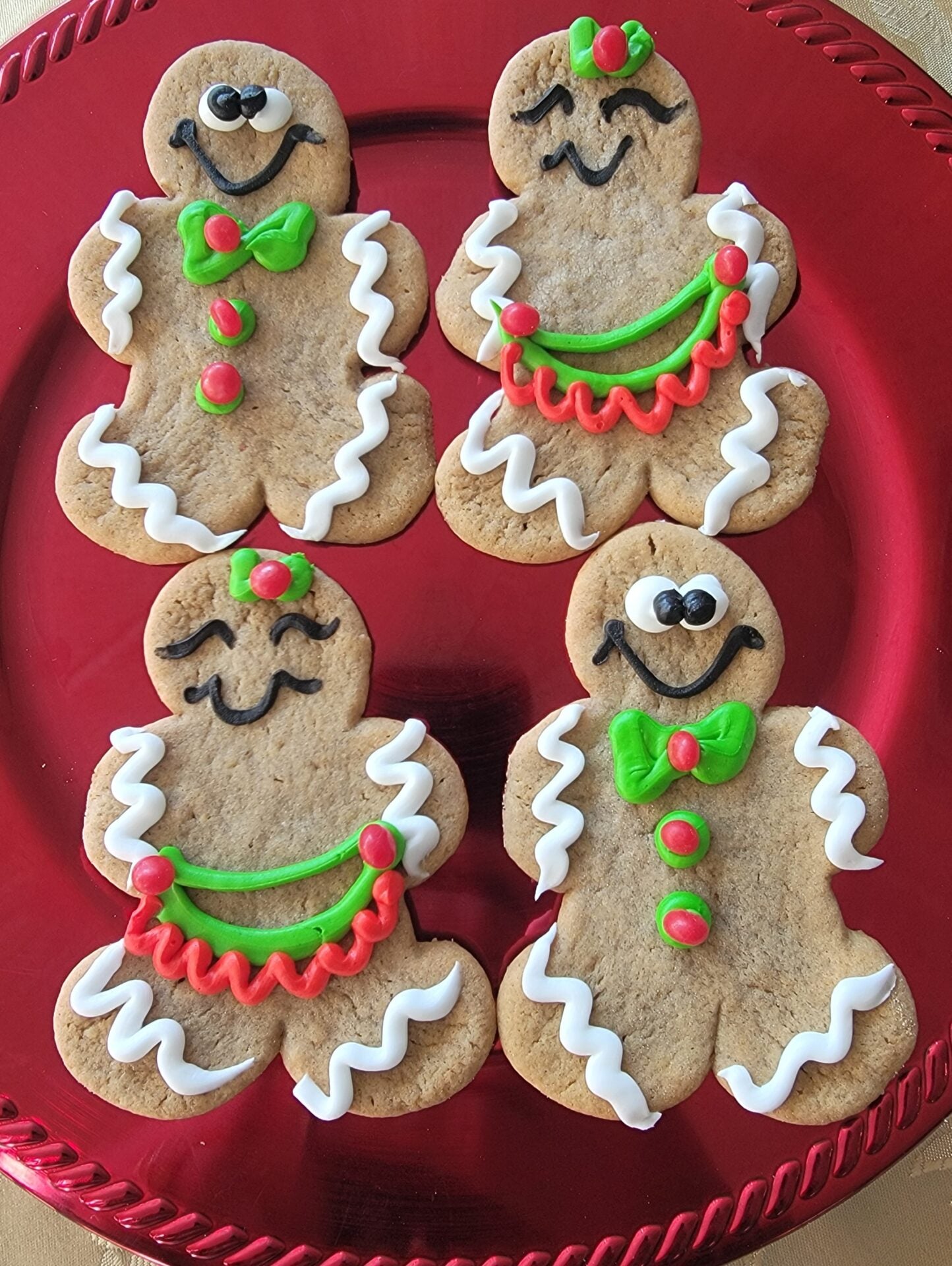 Gingerbread Cookies Iced 1 Dozen